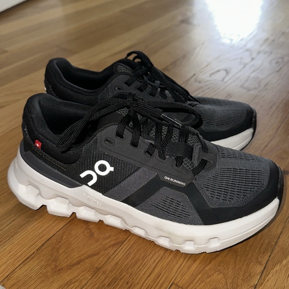 Cloudrunner Oncloud - Picture 3 of 5